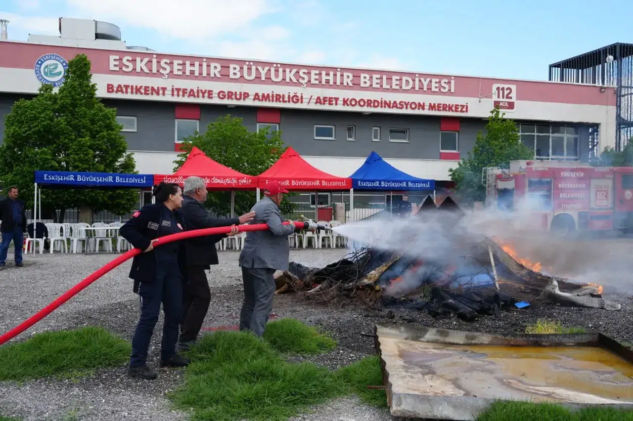 Eskişehir Büyükşehir’den kapsamlı yangın eğitimi