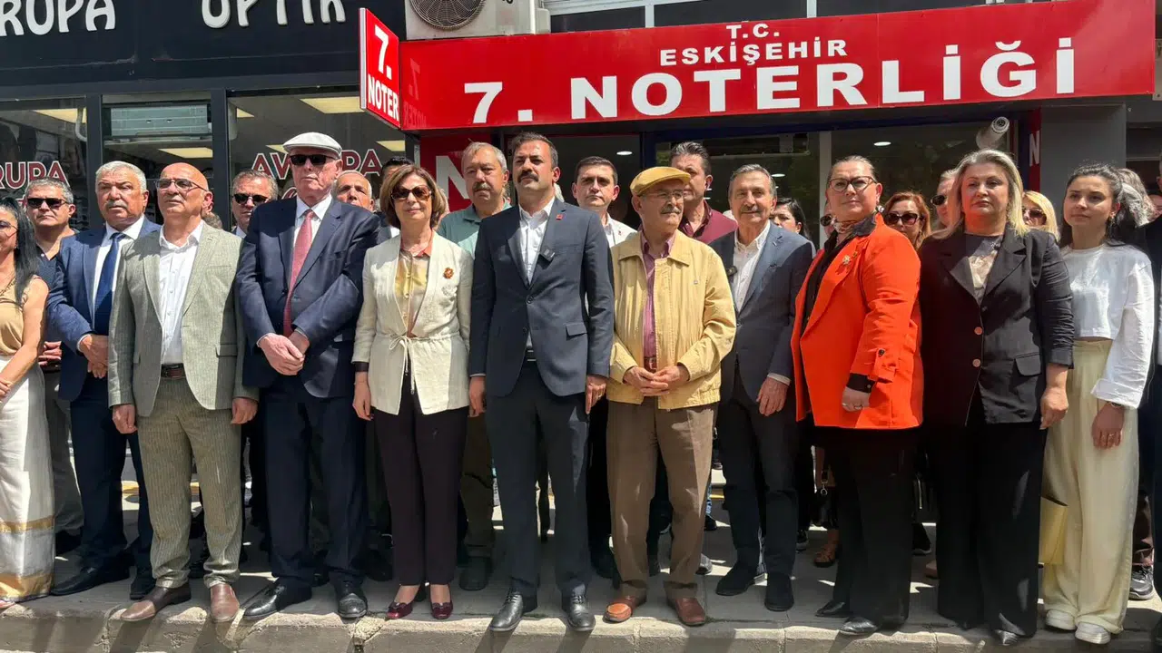 CHP Eskişehir delegelerinden olağanüstü kurultay için imza