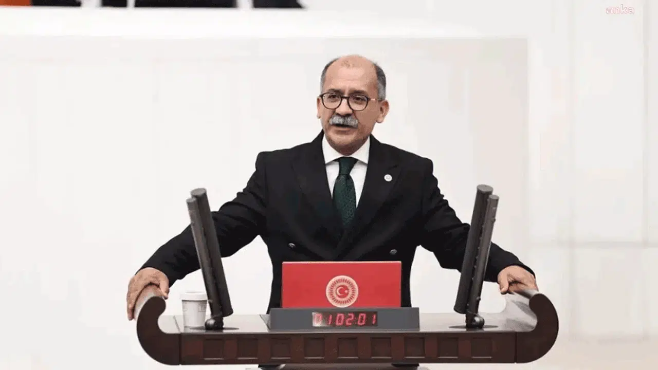 İbrahim Arslan: "CHP’de karar mercii mahkemeler değil, örgüttür"