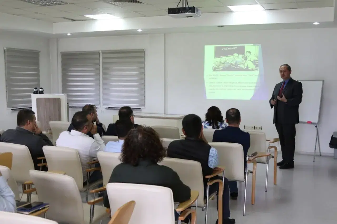 ESKİ personeline etik davranış ilkeleri eğitimi verildi