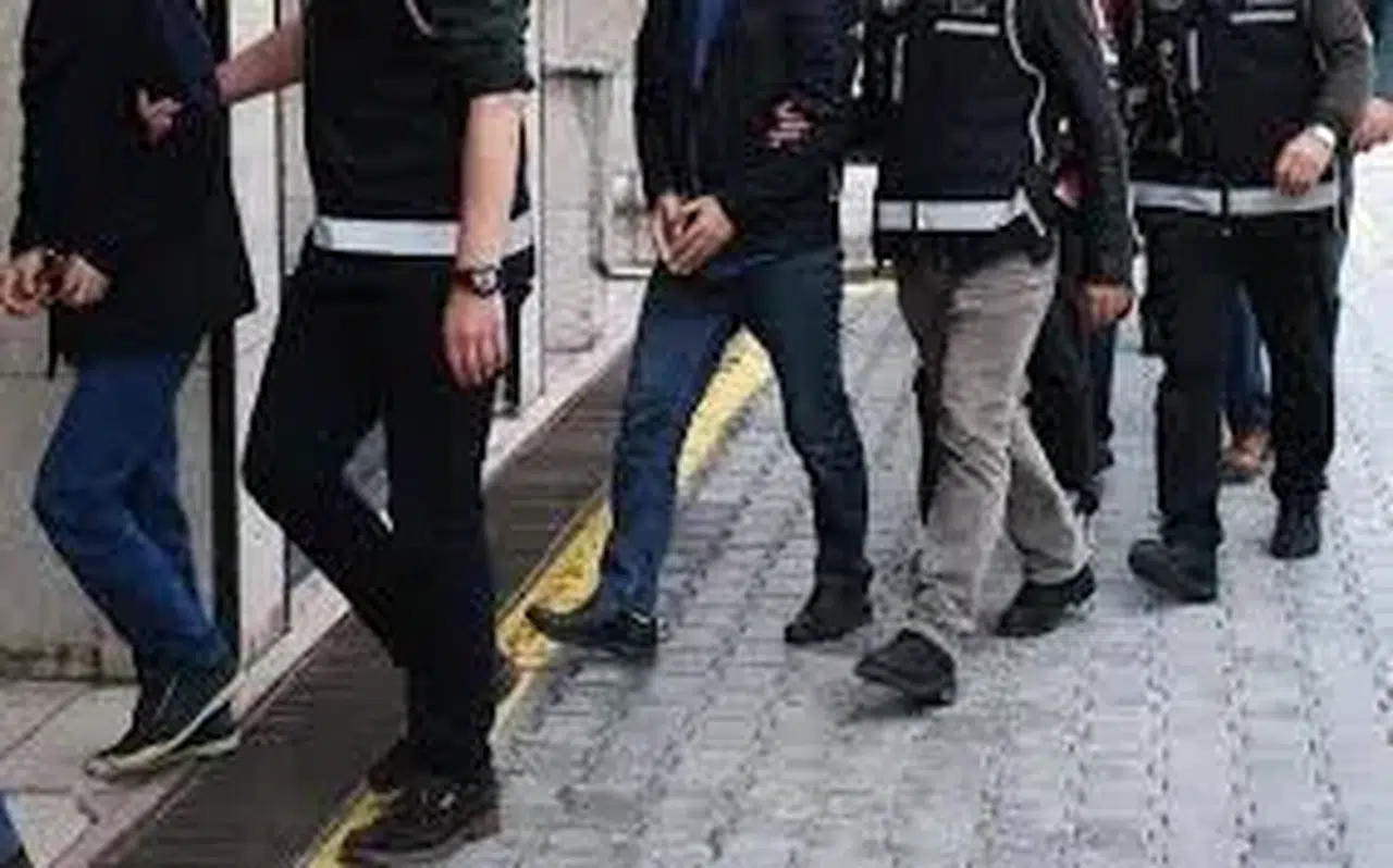 Eskişehir'de 10 kişi tutuklandı