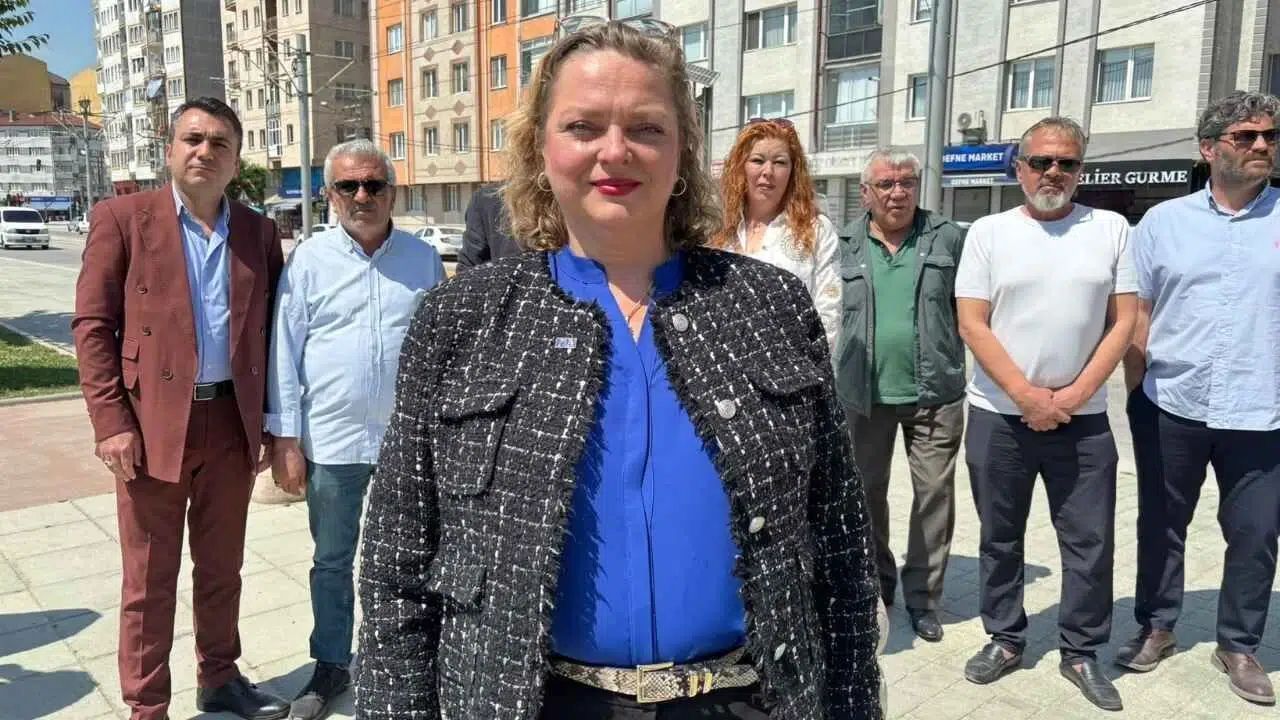 Banu Şahin Tepebaşı’ndaki otopark sorununu gündeme taşıdı