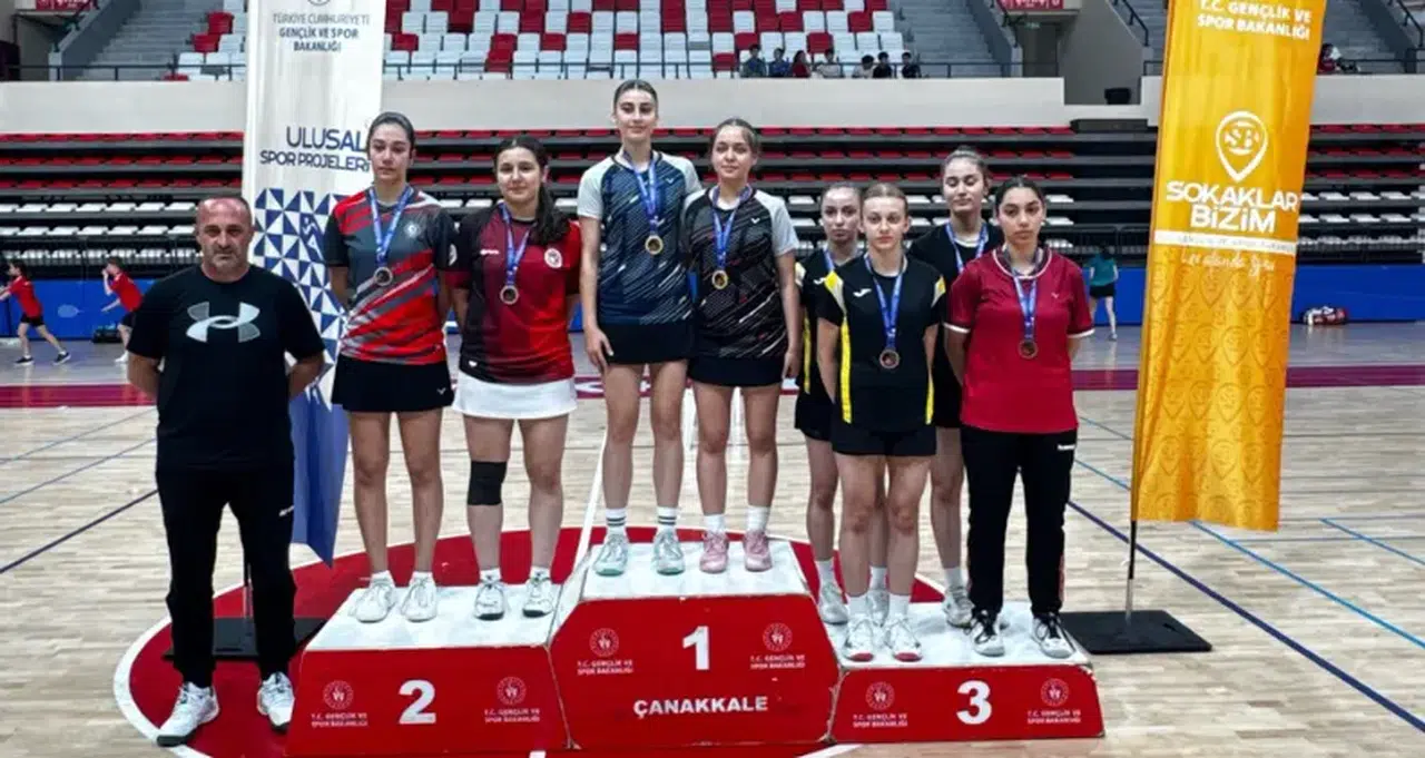 Eskişehirli sporcular Çanakkale'de fırtına gibi esti: 11 madalya kazandılar