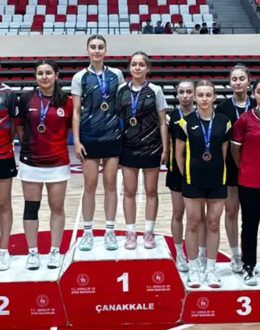 Eskişehirli sporcular Çanakkale'de fırtına gibi esti: 11 madalya kazandılar
