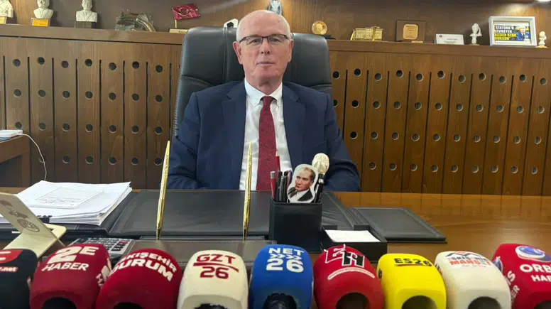 Kazım Kurt: "Şu anda partimizin karşı karşıya olduğu durum bir hukuk katliamıdır"