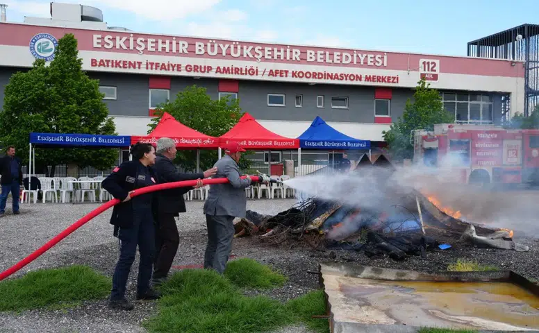 Eskişehir Büyükşehir’den kapsamlı yangın eğitimi
